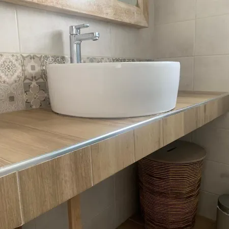 Apartment 2 Bedroom By The Sea - Varkiza